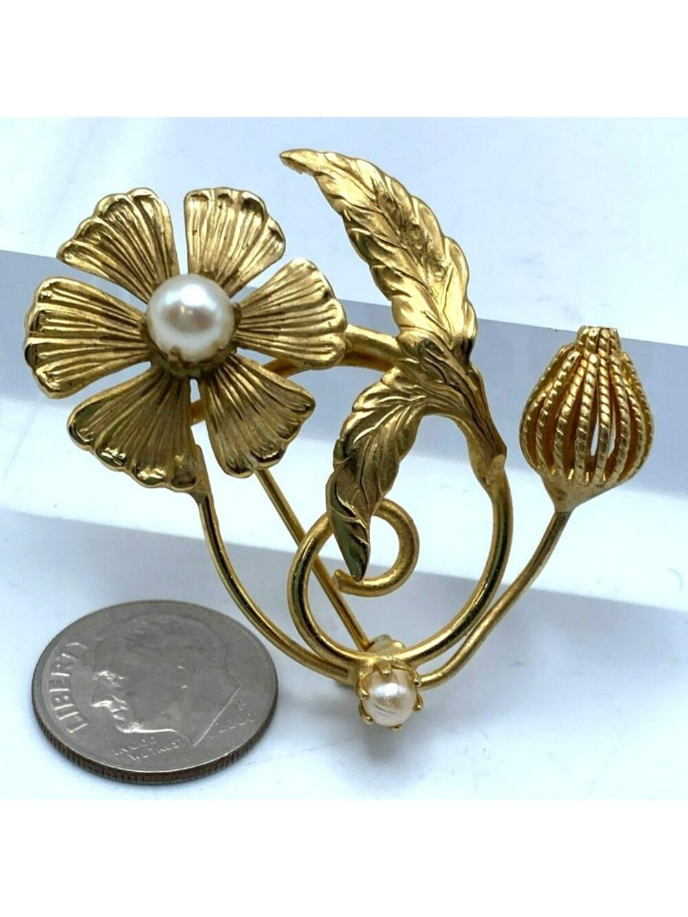 Flower Floral Brooch Faux Pearl Accents Mid Century Modern MCM Gold Tone Brass - Picture 8 of 8